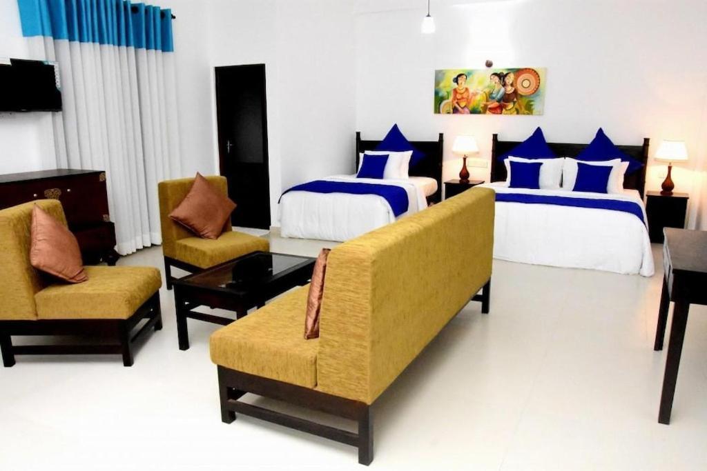 Blue Spring Hotel וואדואה מראה חיצוני תמונה