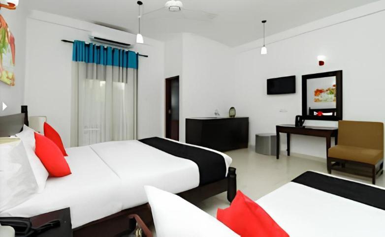 Blue Spring Hotel וואדואה מראה חיצוני תמונה
