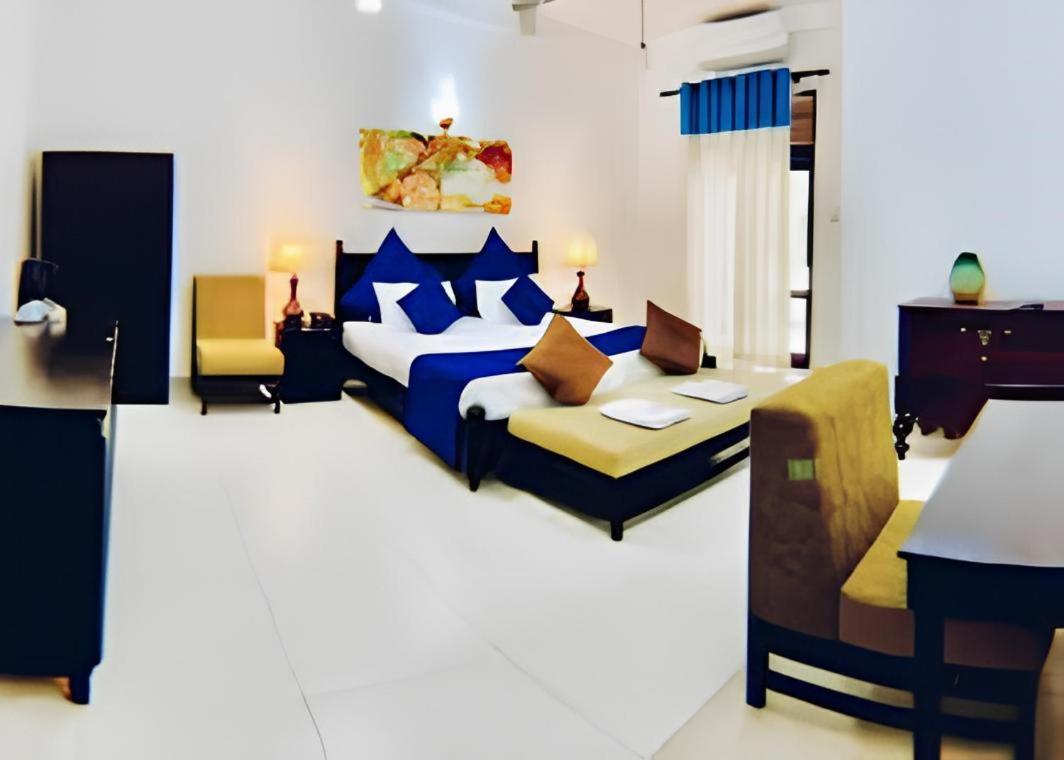 Blue Spring Hotel וואדואה מראה חיצוני תמונה
