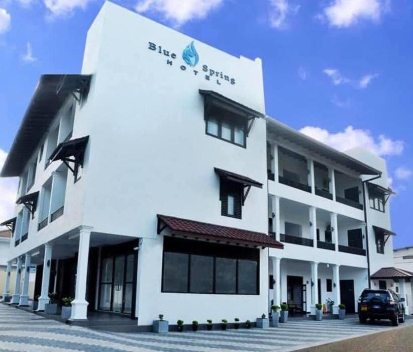 Blue Spring Hotel וואדואה מראה חיצוני תמונה