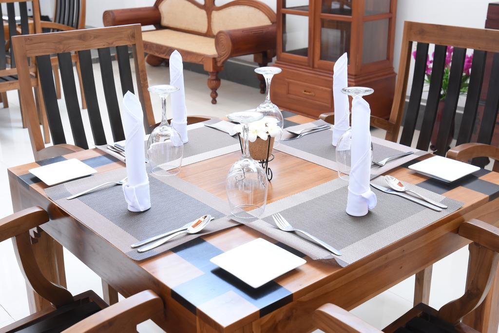Blue Spring Hotel וואדואה מראה חיצוני תמונה